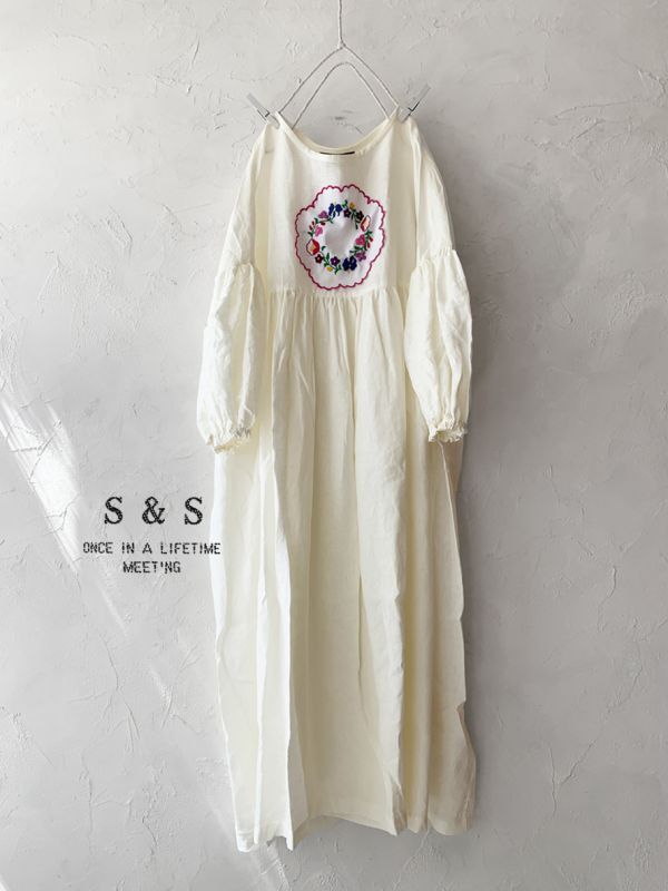 shizuka's／アンティークモチーフレースOP・花刺繍リース（ハイ