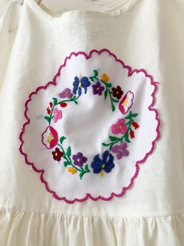 shizuka's／アンティークモチーフレースOP・花刺繍リース（ハイウエスト）