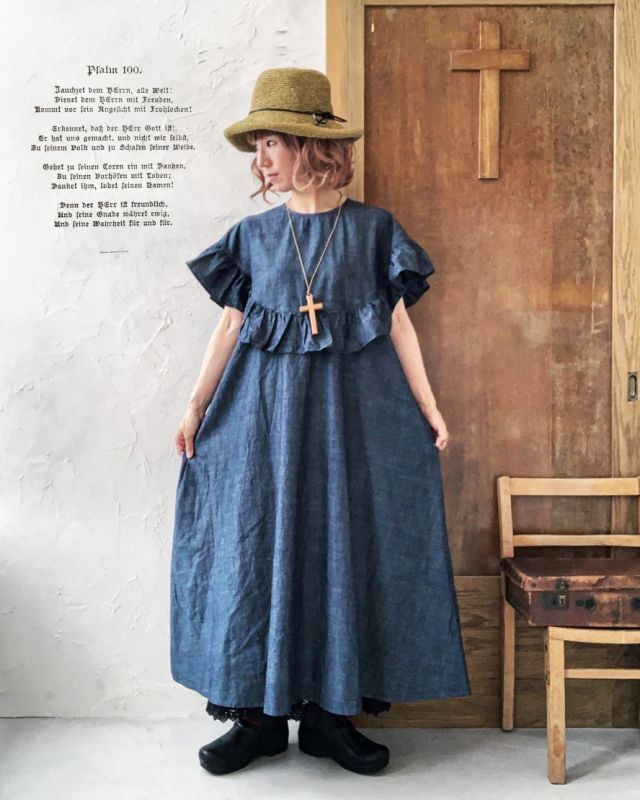 【再入荷未定】フリルヨークワンピース・ブラックデニム
