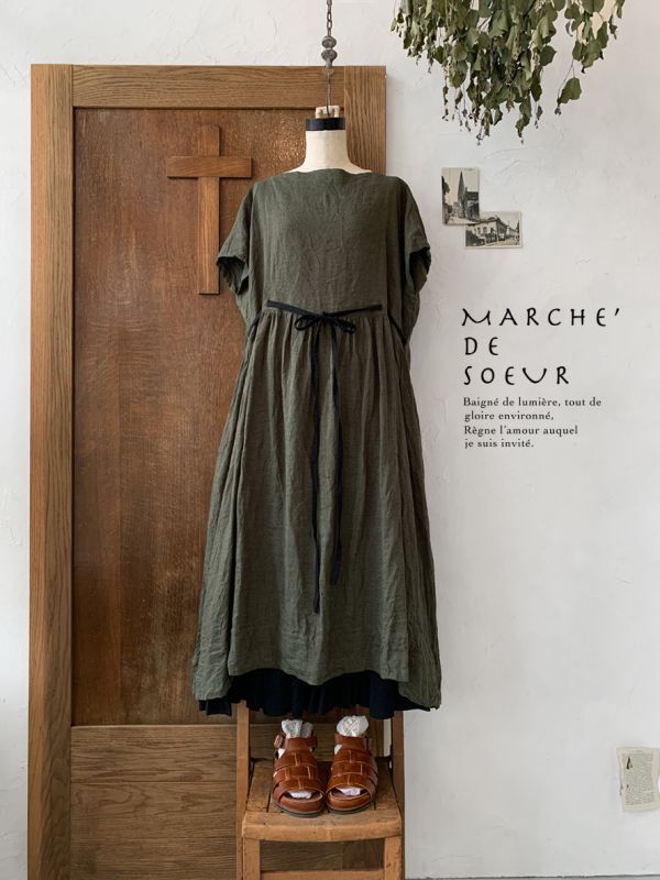 MARCHE' DE SOEUR／ボートネックギャザーワンピース・カーキ