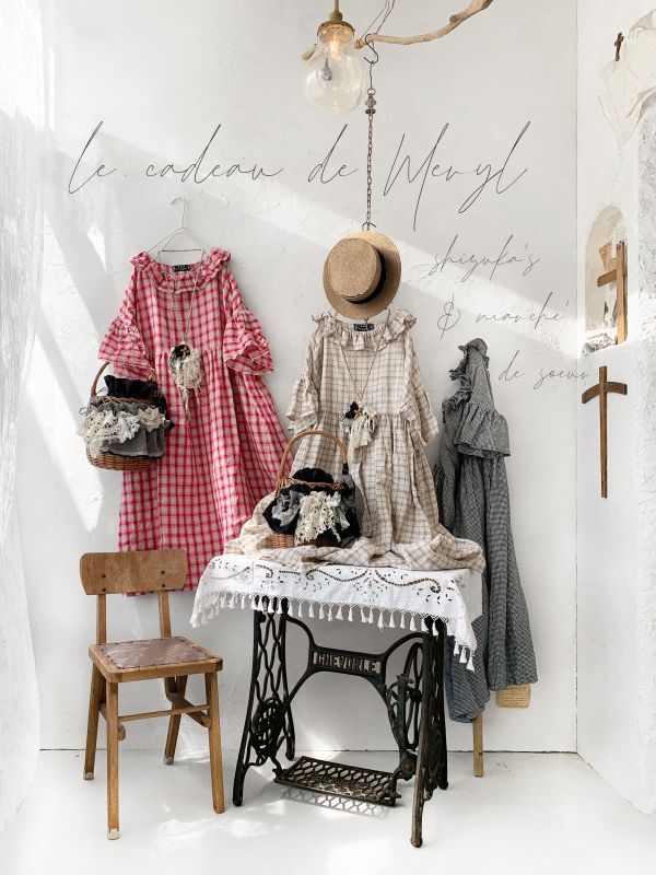 Instagramで人気の作家様 赤刺繍のワンピース ハンドメイド作家 【公式