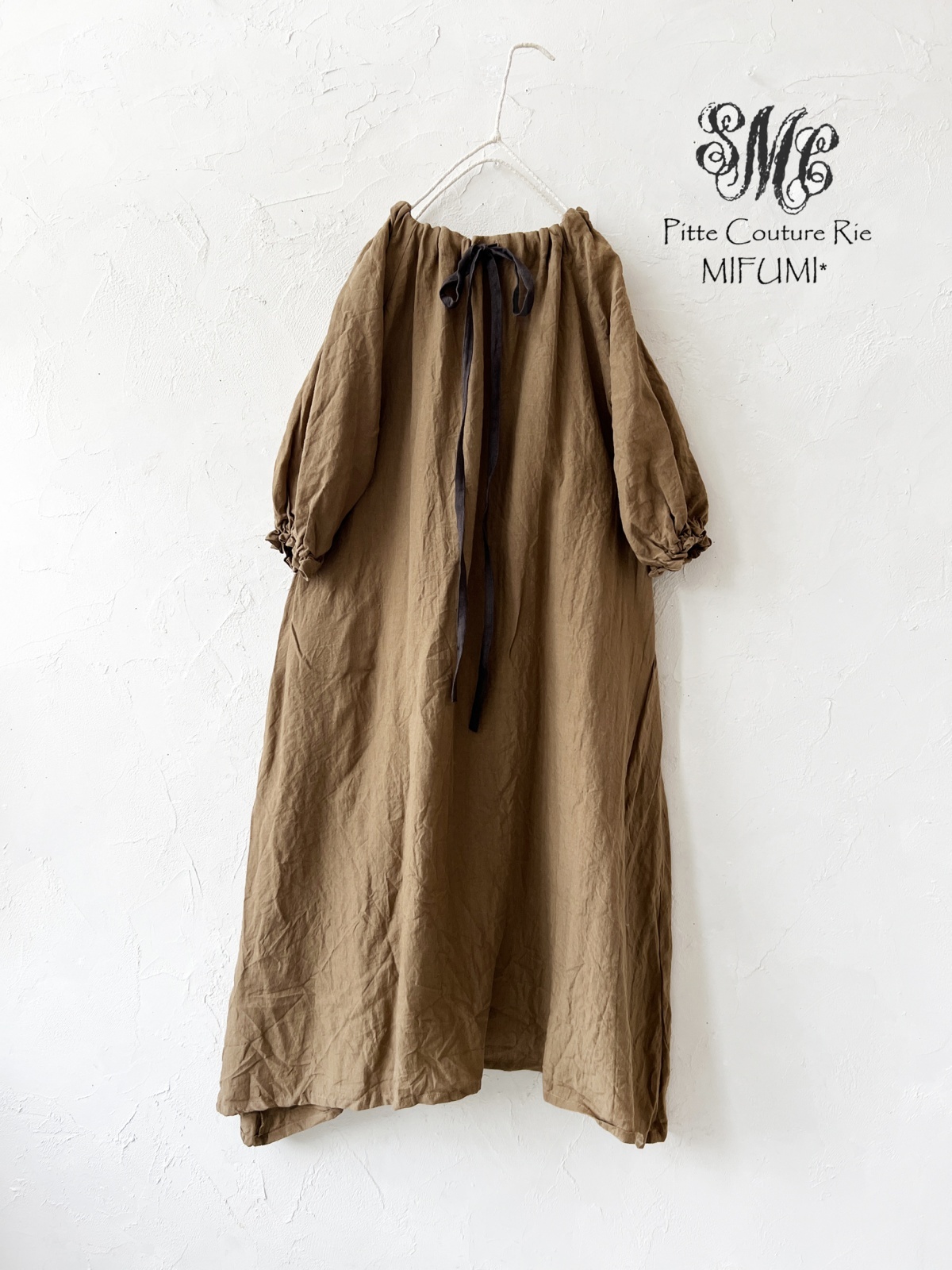 mifumiさん コラボ　コサージュ　リネン　ワンピース　ハンドメイド作家さま mifumiさん コラボ コサージュ リネン ワンピース ハンドメイド